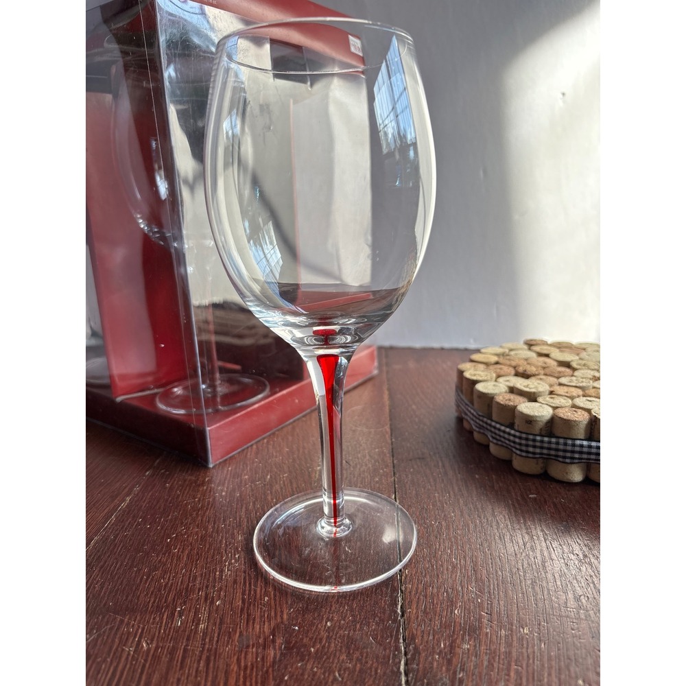 Home Classic Red Drop Wine Glasses Set of 4 Clear with Red Stem 18 oz 55432